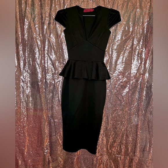 Boohoo Cap Sleeve Peplum Midi Black Dress - Picture 2 of 13